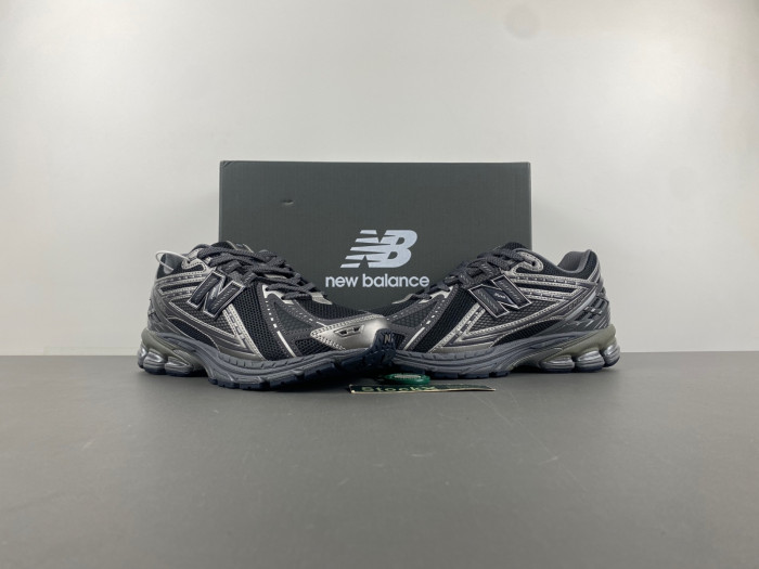 NEW BALANCE 1906R PHANTOM DARK GREY METALLIC SILVER M1906RES