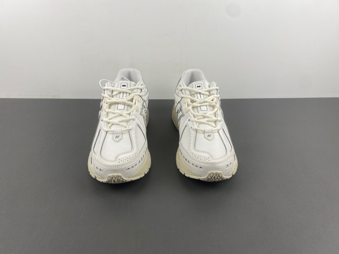 NEW BALANCE 1906R 