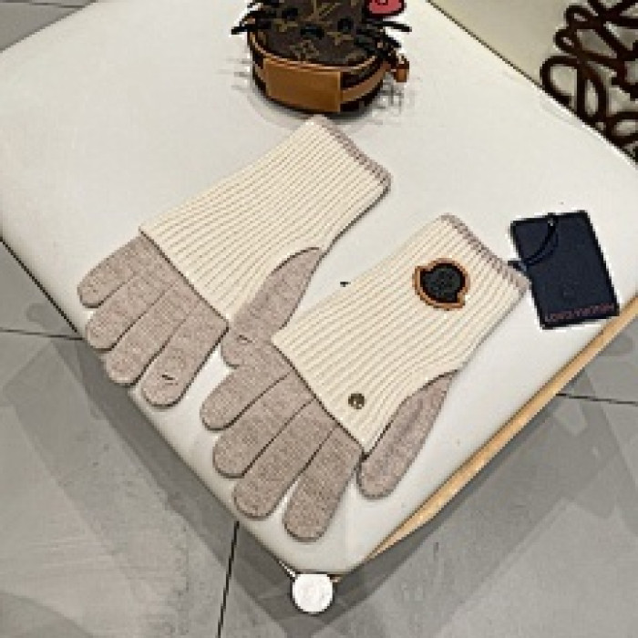 MONCLER GLOVES