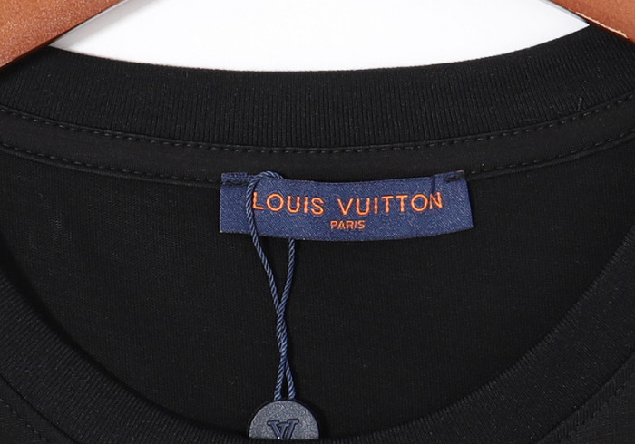 lovt t-shirt