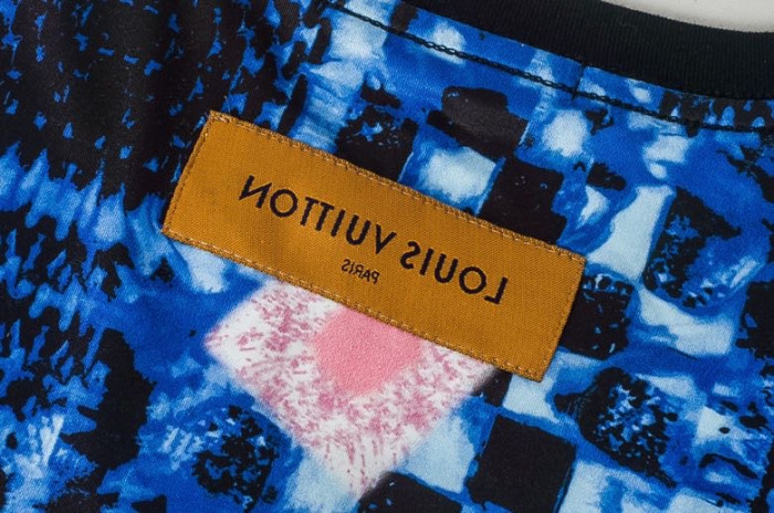 lovt t-shirt