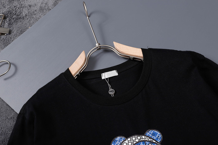 d1or t-shirt