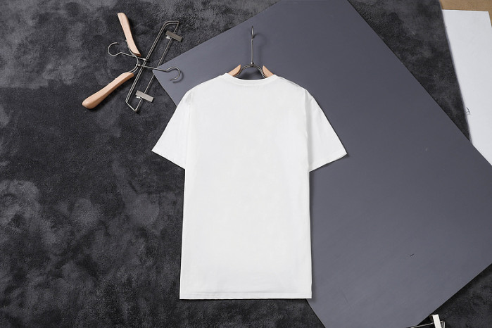 d1or t-shirt