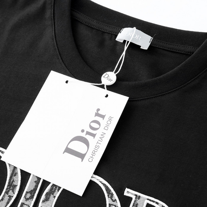 d1or t-shirt