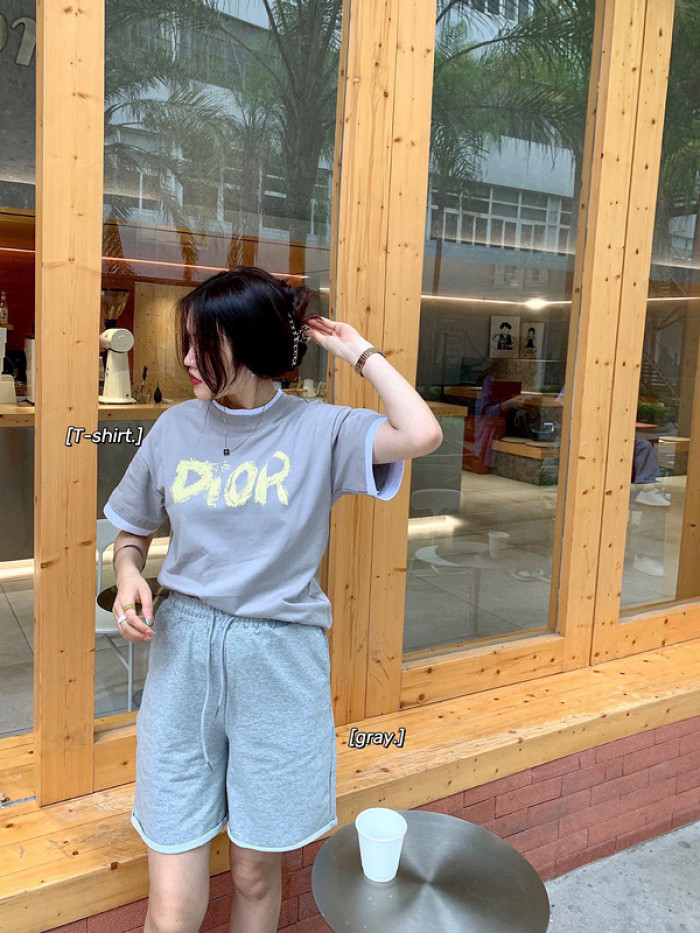 d1or t-shirt