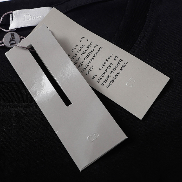 d1or t-shirt