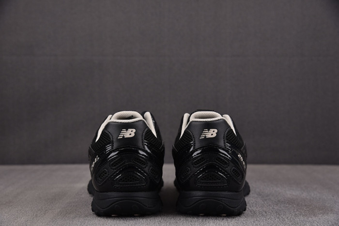 New Balance 204L Black Timberwolf U204LMRA