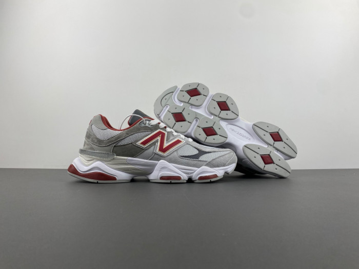NEW BALANCE 9060 "BOSTON COLLEGE" U9060EGL