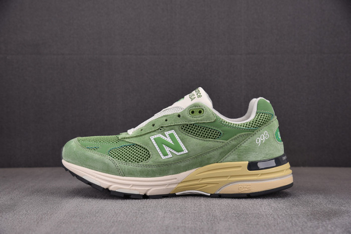 new balance 993 miusa teddy santis chive men