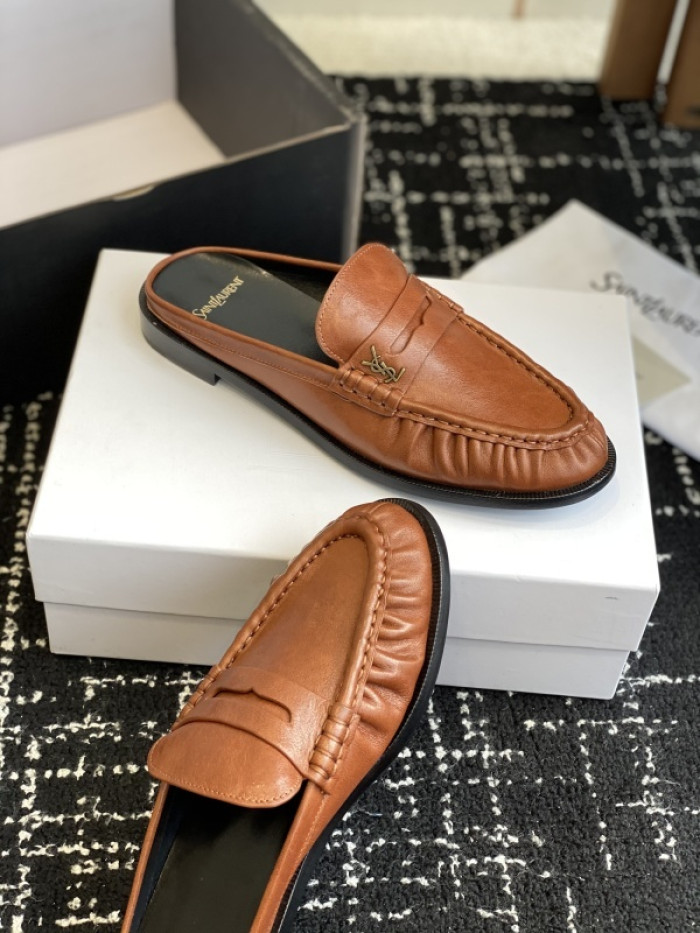 Y51 slipper loafer